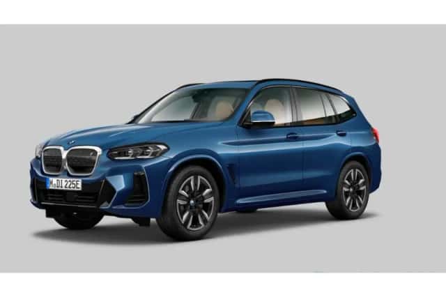 BMW iX3 (2023) thumbnail 4