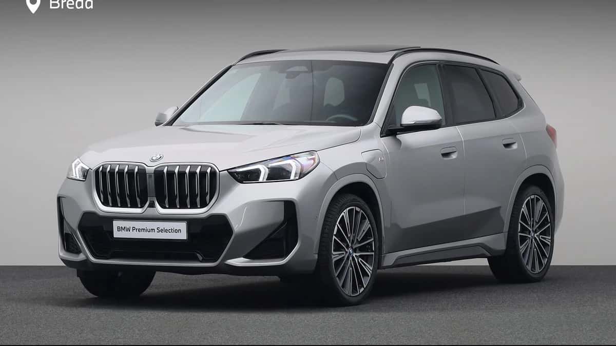 BMW X1 (2025) — foto 1