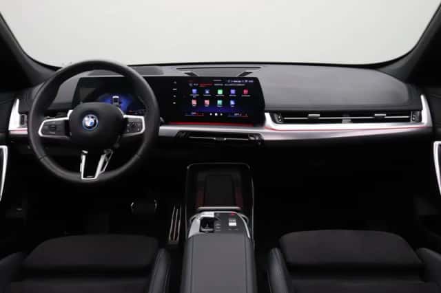 BMW X1 (2025) thumbnail 3