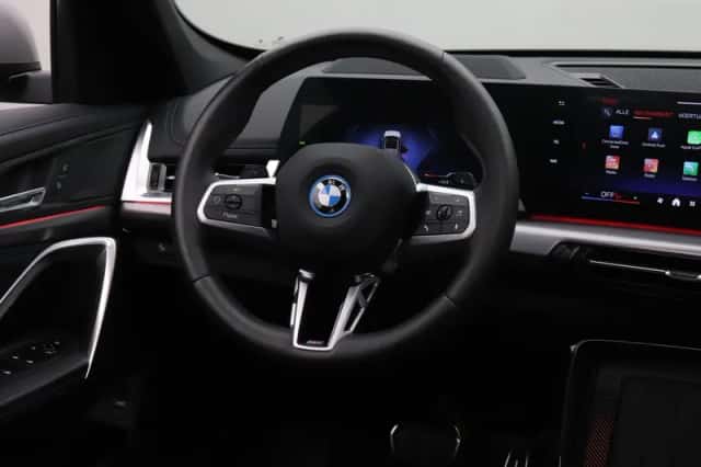 BMW X1 (2025) thumbnail 24