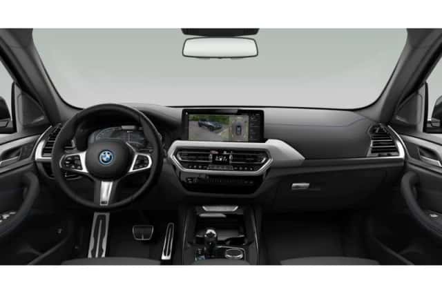 BMW iX3 (2023) thumbnail 3