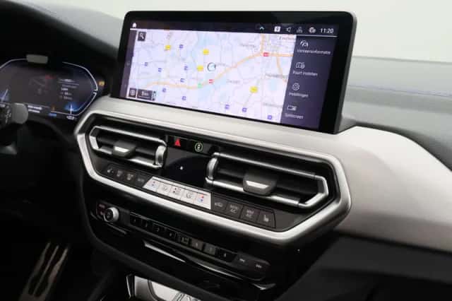 BMW iX3 (2023) thumbnail 24