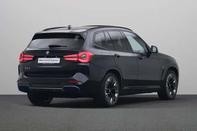 BMW iX3 (2023) thumbnail 5