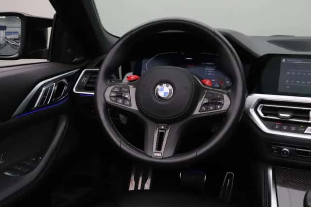BMW M4 (2023) thumbnail 23