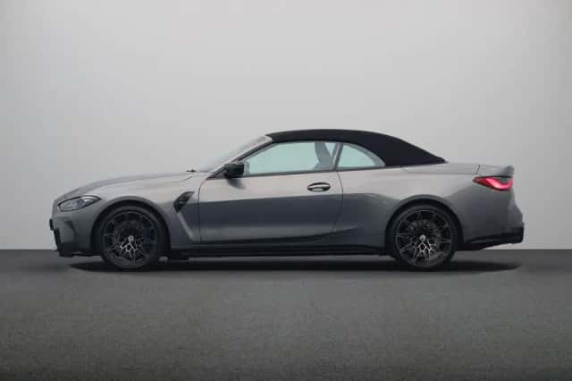 BMW M4 (2023) thumbnail 30