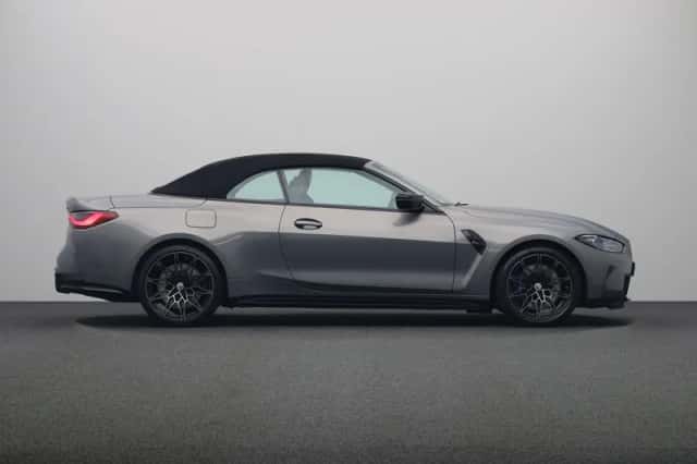 BMW M4 (2023) thumbnail 33
