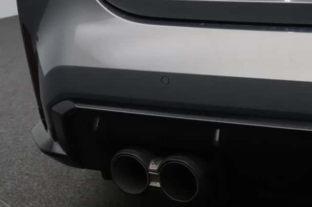 BMW M4 (2023) thumbnail 9