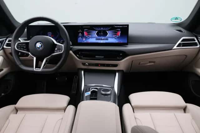 BMW i4 (2025) thumbnail 3
