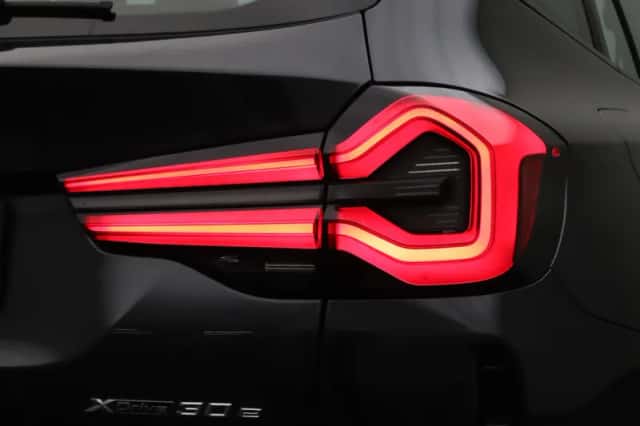 BMW X3 (2023) thumbnail 11