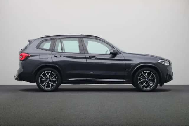 BMW X3 (2023) thumbnail 14