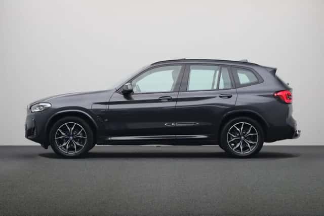 BMW X3 (2023) thumbnail 17