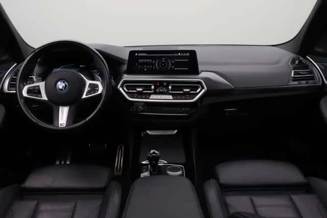 BMW X3 (2023) thumbnail 3