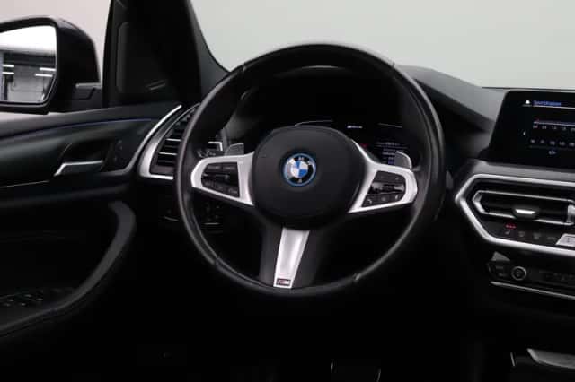 BMW X3 (2023) thumbnail 24