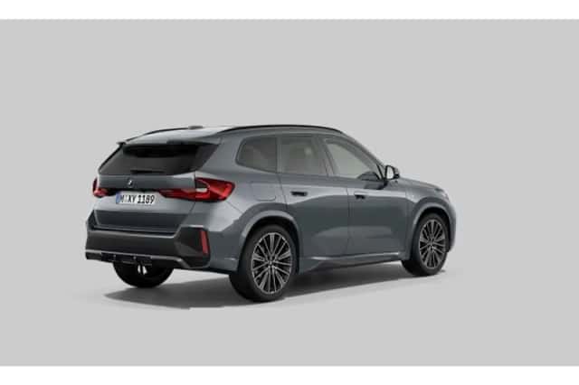 BMW X1 (2022) thumbnail 2