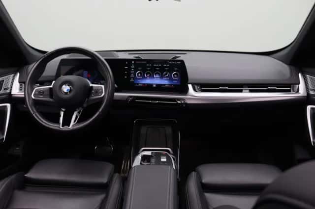 BMW X1 (2022) thumbnail 3