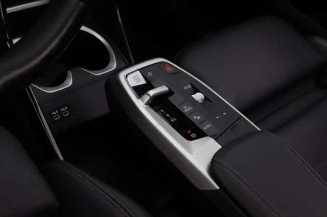 BMW X1 (2022) thumbnail 6