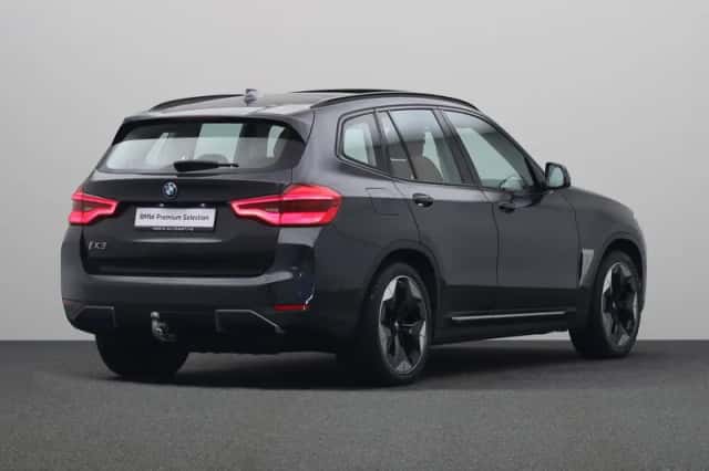 BMW iX3 (2021) thumbnail 2