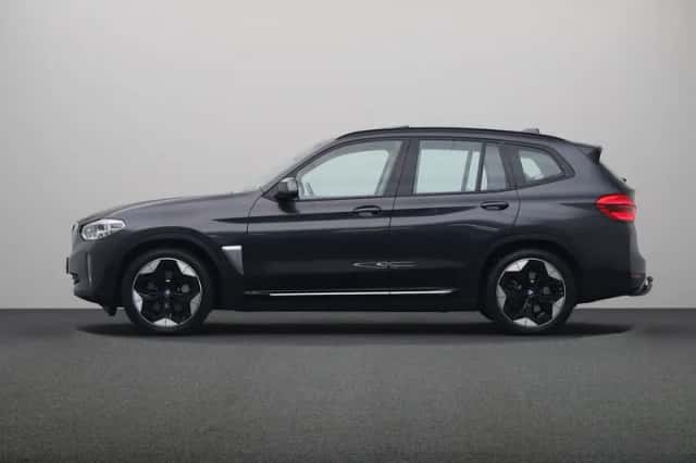 BMW iX3 (2021) thumbnail 17