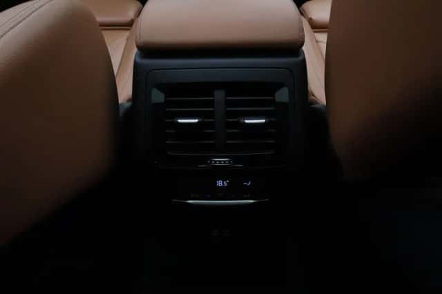 BMW iX3 (2021) thumbnail 23