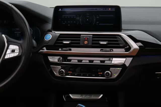 BMW iX3 (2021) thumbnail 25