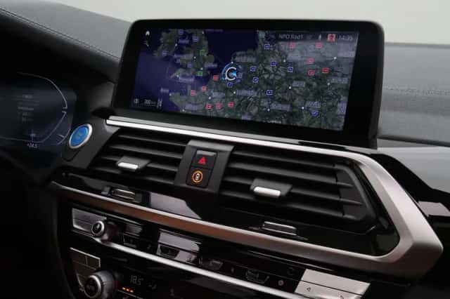 BMW iX3 (2021) thumbnail 5