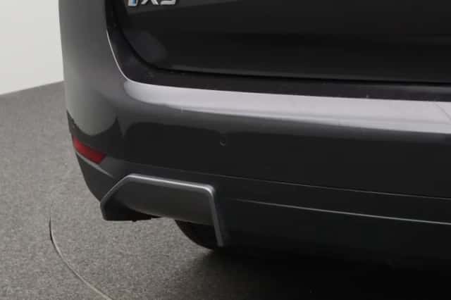 BMW iX3 (2021) thumbnail 10