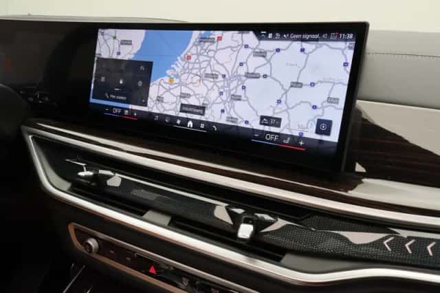 BMW X5 (2025) thumbnail 5