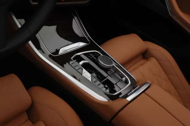 BMW X5 (2025) thumbnail 6