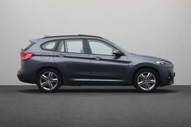 BMW X1 (2022) thumbnail 14