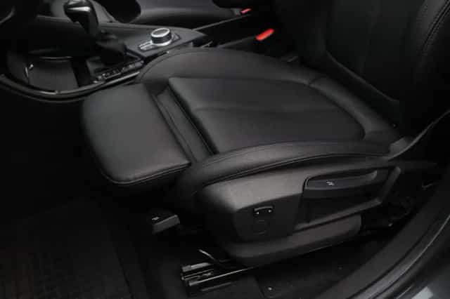 BMW X1 (2022) thumbnail 4