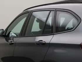 BMW X1 (2022) thumbnail 8