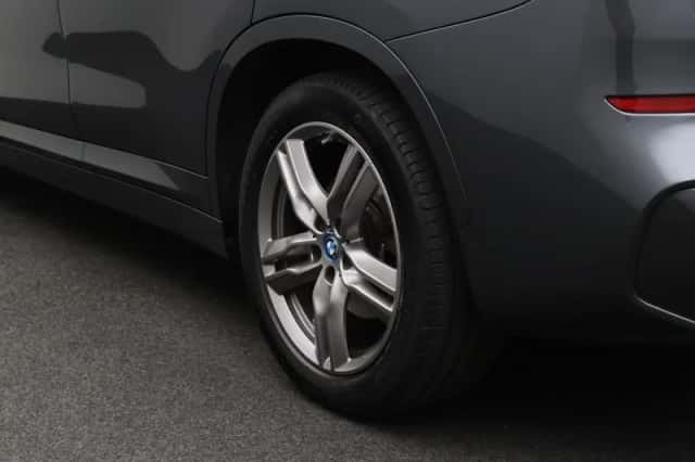 BMW X1 (2022) thumbnail 9