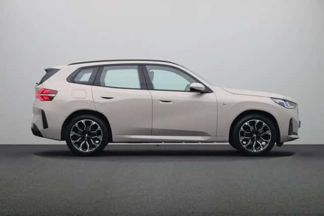 BMW X3 (2024) thumbnail 14