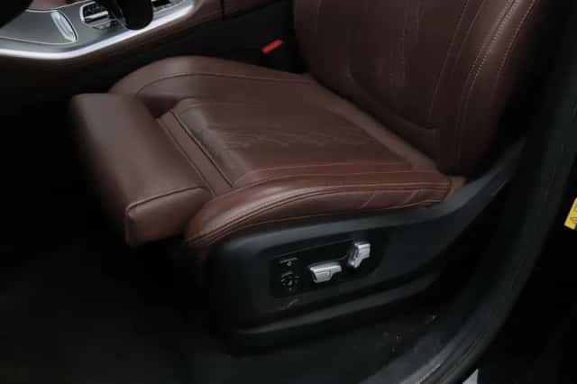 BMW X5 (2022) thumbnail 4