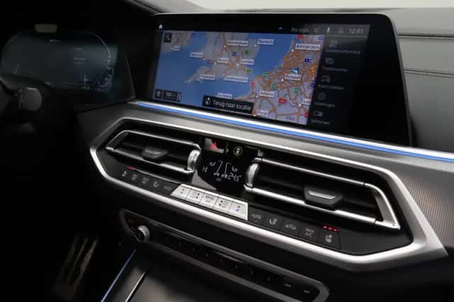 BMW X5 (2022) thumbnail 6