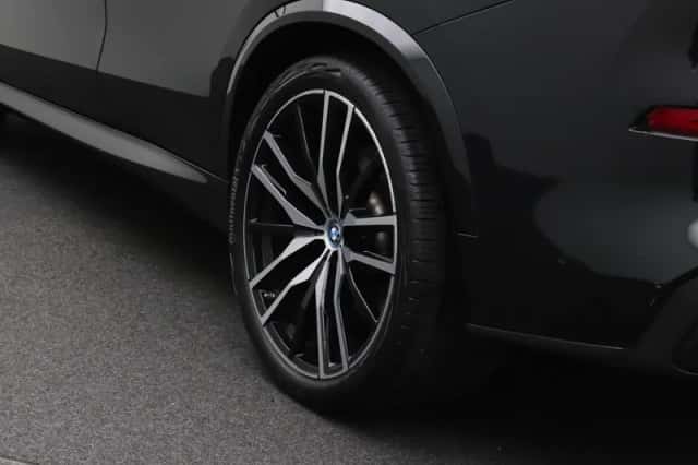 BMW X5 (2022) thumbnail 9