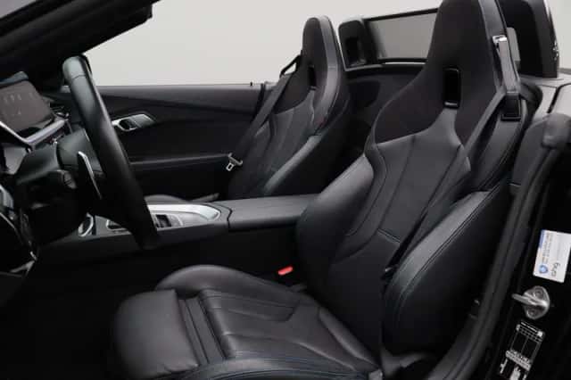 BMW Z4 (2023) thumbnail 3