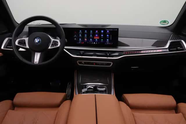 BMW X5 (2025) thumbnail 3