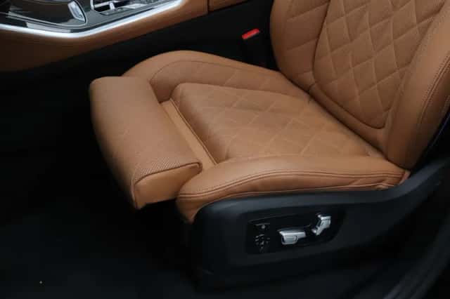 BMW X5 (2025) thumbnail 4