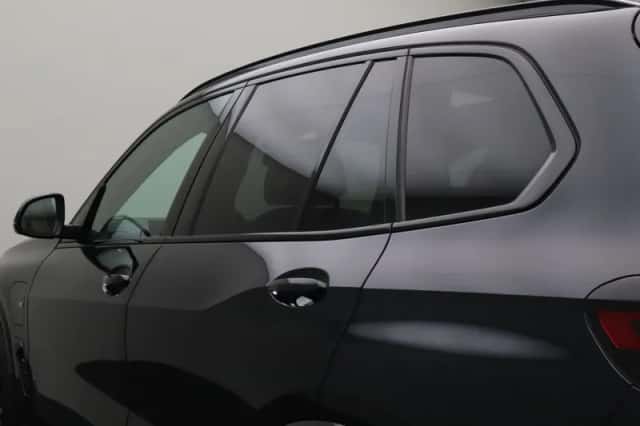 BMW X5 (2025) thumbnail 8
