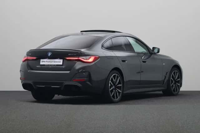 BMW i4 (2024) thumbnail 2