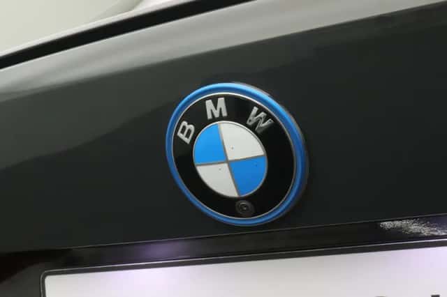BMW i4 (2024) thumbnail 12