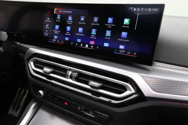 BMW i4 (2024) thumbnail 24