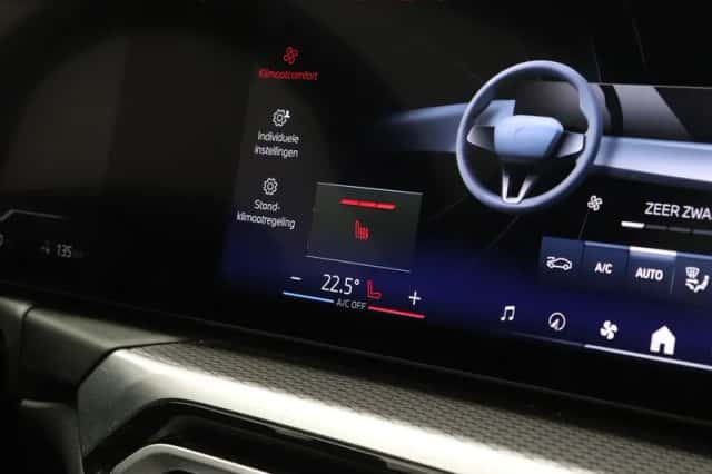 BMW i4 (2024) thumbnail 25