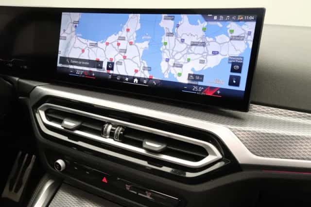 BMW i4 (2024) thumbnail 5