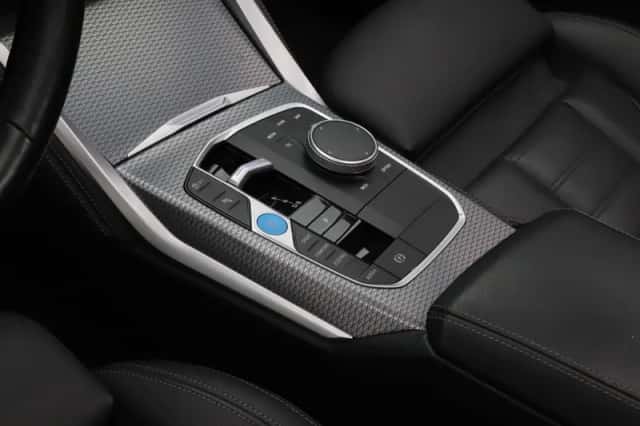 BMW i4 (2024) thumbnail 6