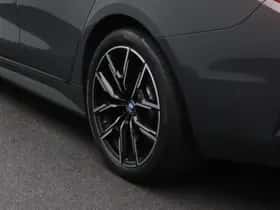BMW i4 (2024) thumbnail 9