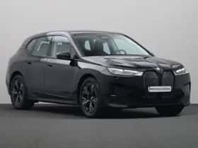 BMW iX (2022) thumbnail 13