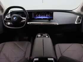 BMW iX (2022) thumbnail 3