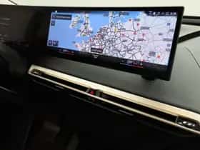 BMW iX (2022) thumbnail 6